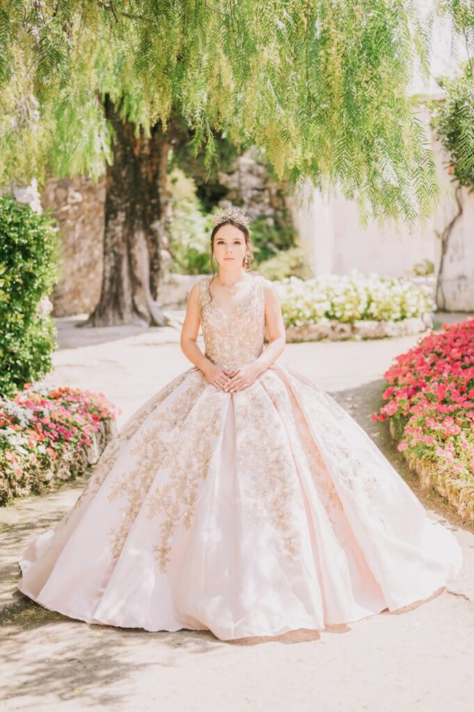 Amalfi Coast quinceañera photo shooting