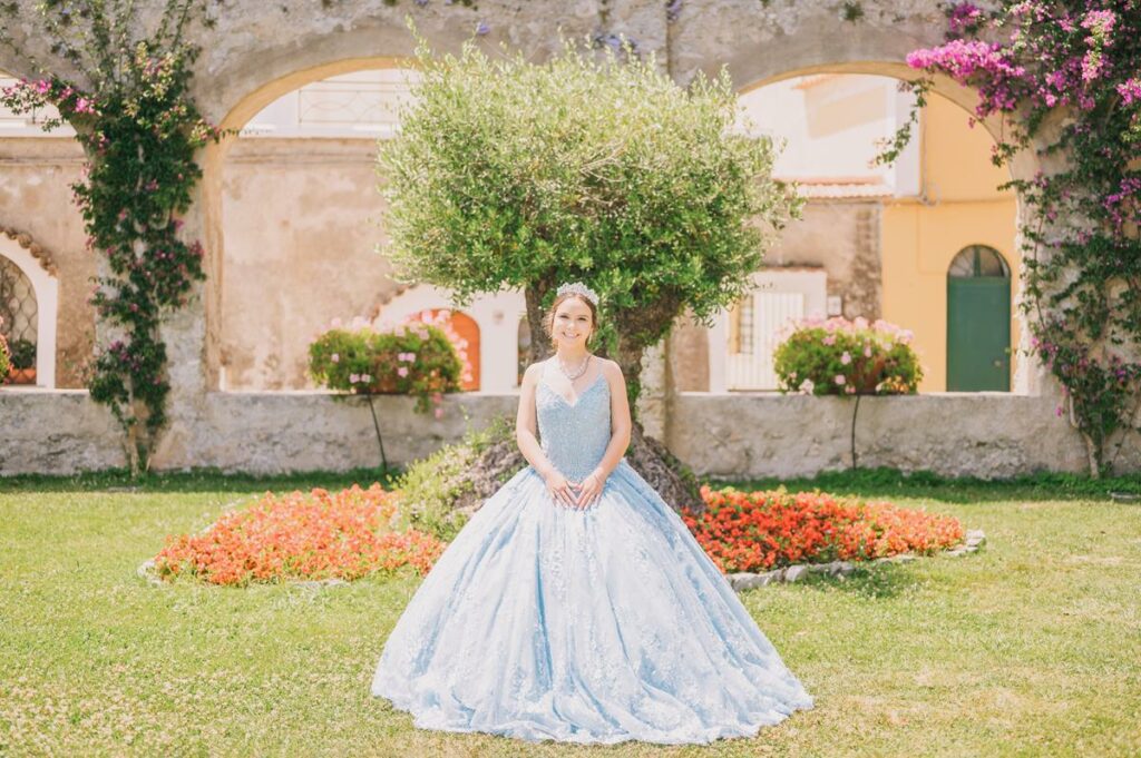 Amalfi Coast quinceañera photo shooting