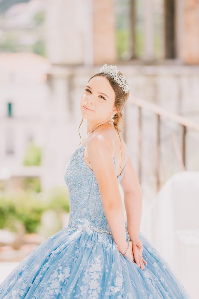 Amalfi Coast quinceañera photo shooting