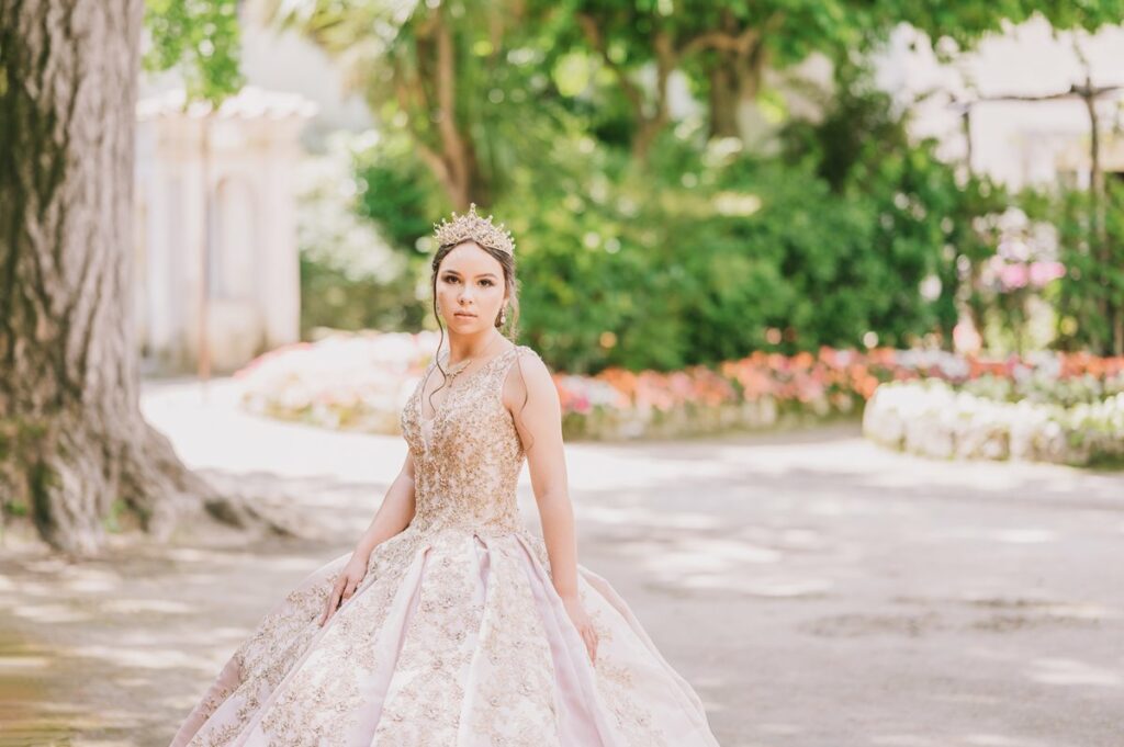 Amalfi Coast quinceañera photo shooting