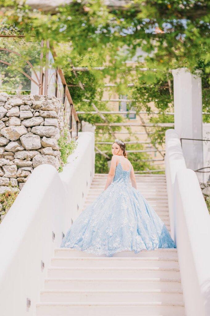 Amalfi Coast quinceañera photo shooting