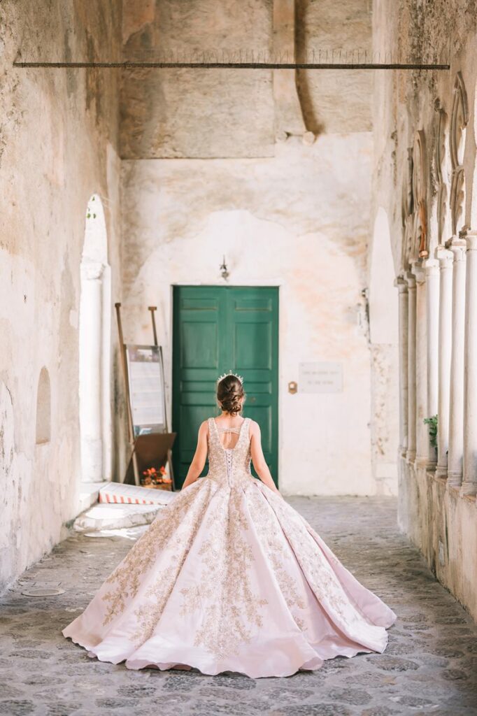 Amalfi Coast quinceañera photo shooting