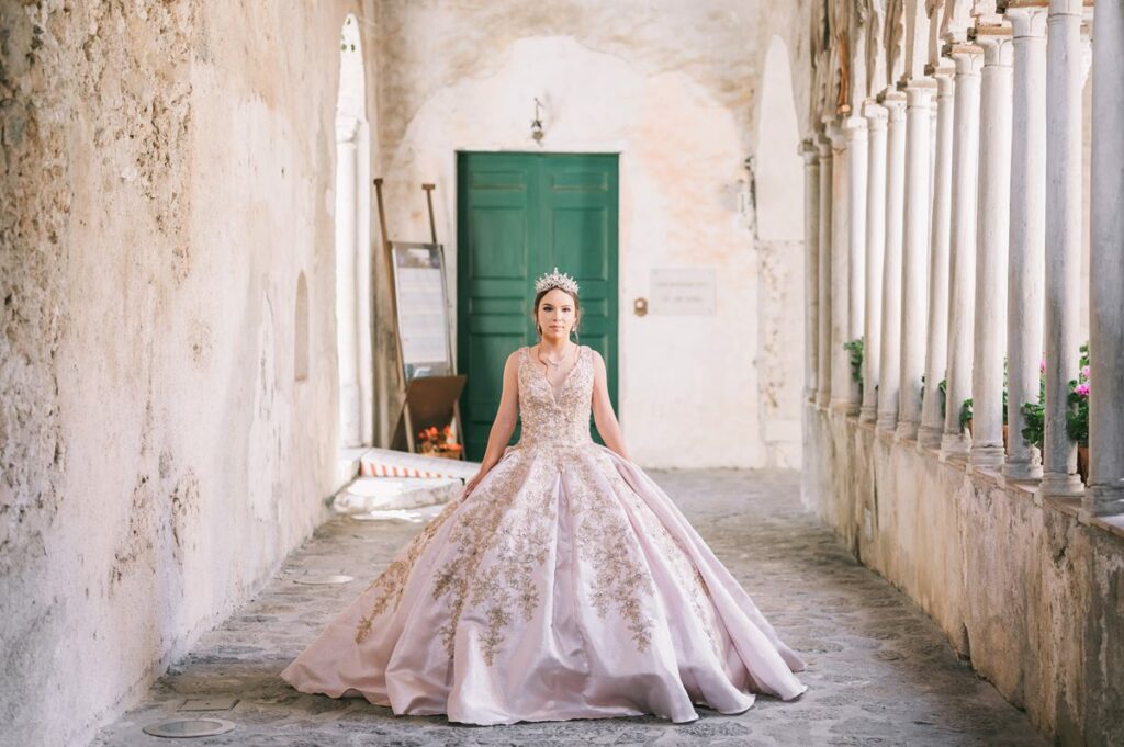 Amalfi Coast quinceañera photo shooting