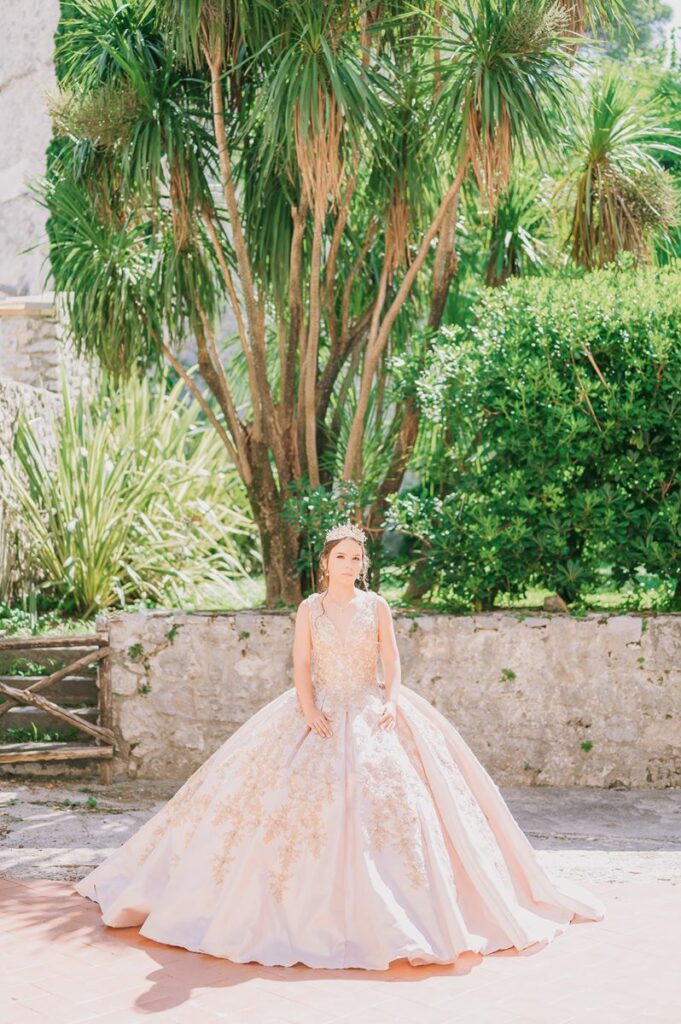 Amalfi Coast quinceañera photo shooting