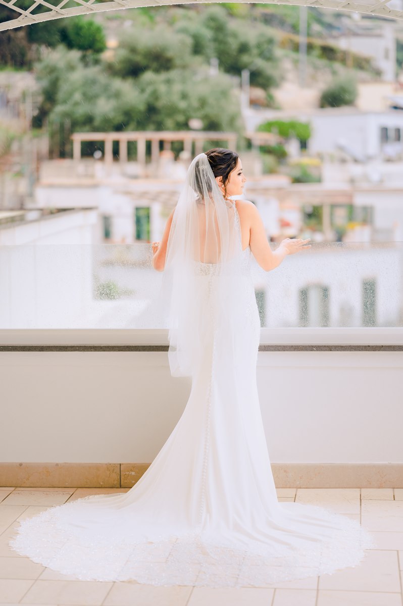 Rainy day Amalfi elopement