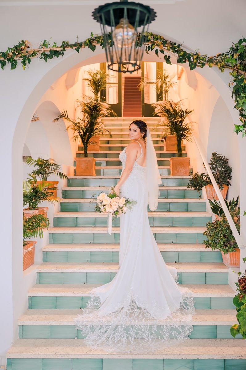 Rainy day Amalfi elopement