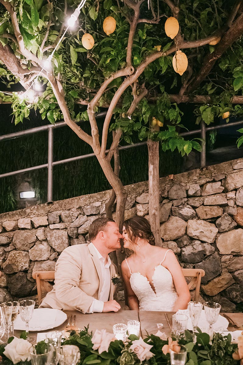 Villa Vettica Amalfi | Emiliano Russo | Wedding in Villa Vettica Amalfi Coast dinner 2 | An Italian Wedding Photographer will make your Wedding something customized on your needs: amazing emotions, you will find in all your Wedding pictures.